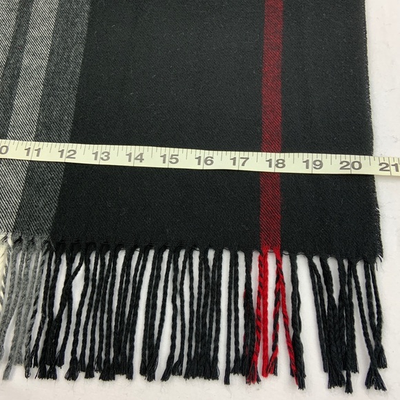 Oversized Plaid Scarf - Picture 7 of 8